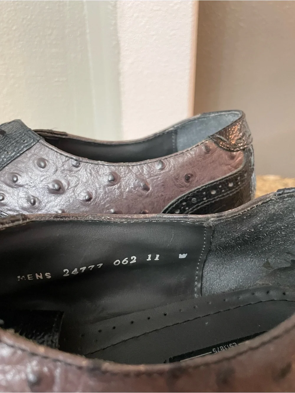 Men’s Black & Gray Exotic Ostrich Crocodile Print Wingtip Oxford Dress Shoe